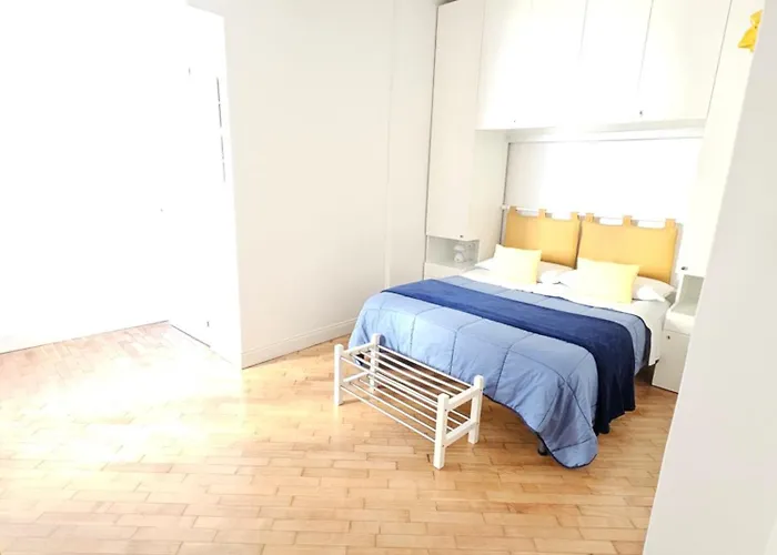 il faro di serapide Napoli